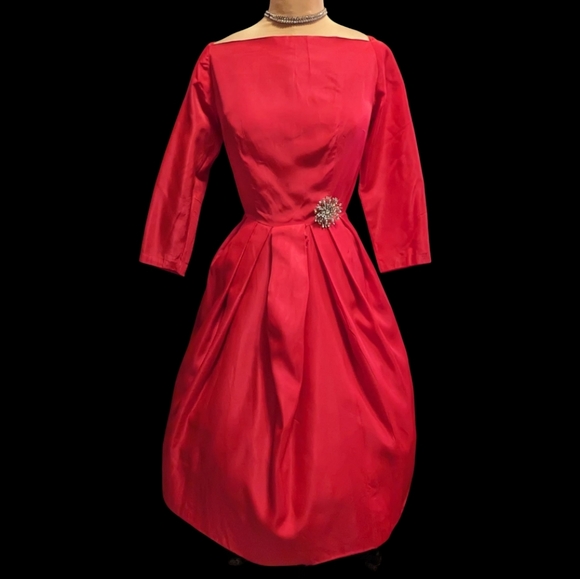Vintage 1950s Holiday Xmas Party DRESS RED TAFFETA Bust 36" - Picture 1 of 8
